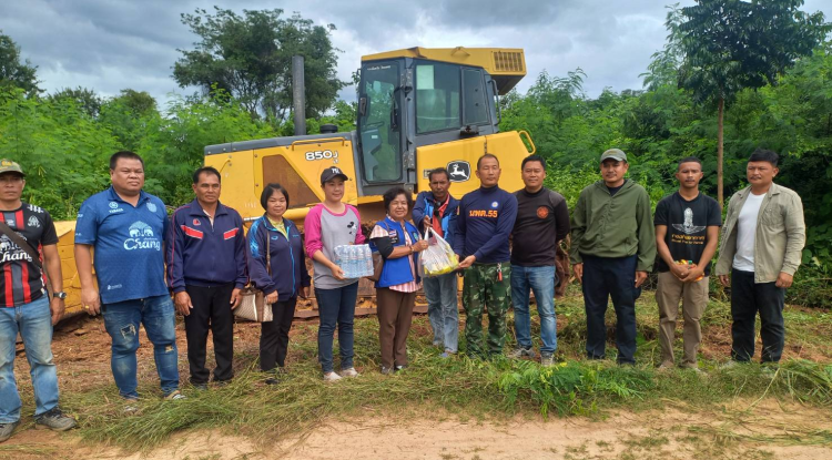 ร่วมลงพื้นที่สังเกตการ การดำเนินโครงการขุดลอกอ่างเก็บน้ำเขากรด หมู่ 1 บ้านนายางกลัก